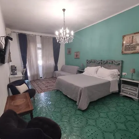 Oda ve Kahvaltı Gregory Place 2*