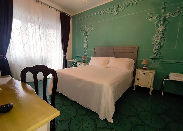 Gregory Place Fine Vatican Bed & Breakfast 2*